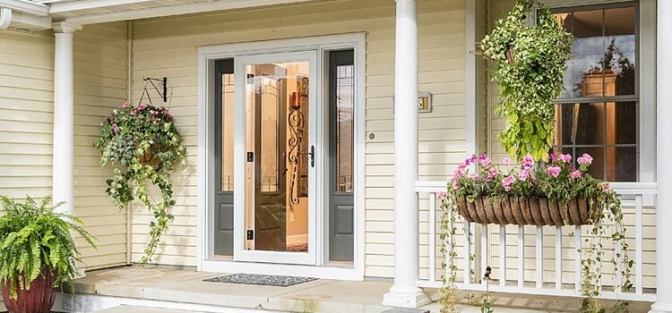 screen door installation in Placentia